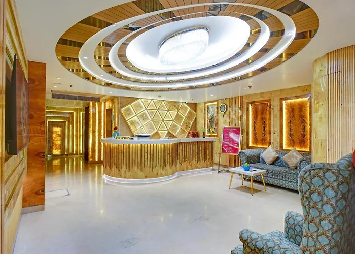Hotel: Hotel Gold Palace - 03 Mins Walk From New Delhi Railway Station